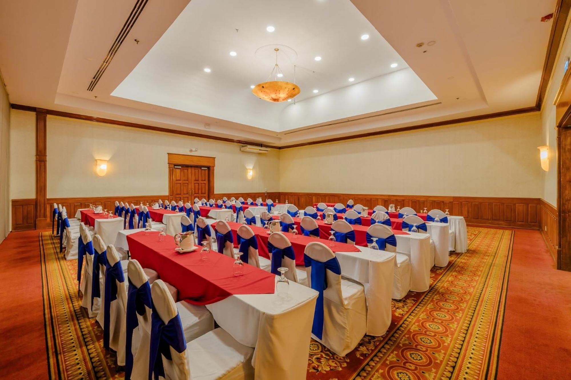 Holiday Inn Convention Center By Ihg Managua Exterior photo